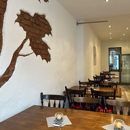 Passage 84 - Hotel&café Bed & Breakfast 3*