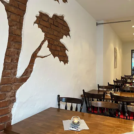 Passage 84 - Hotel&café Bed & Breakfast